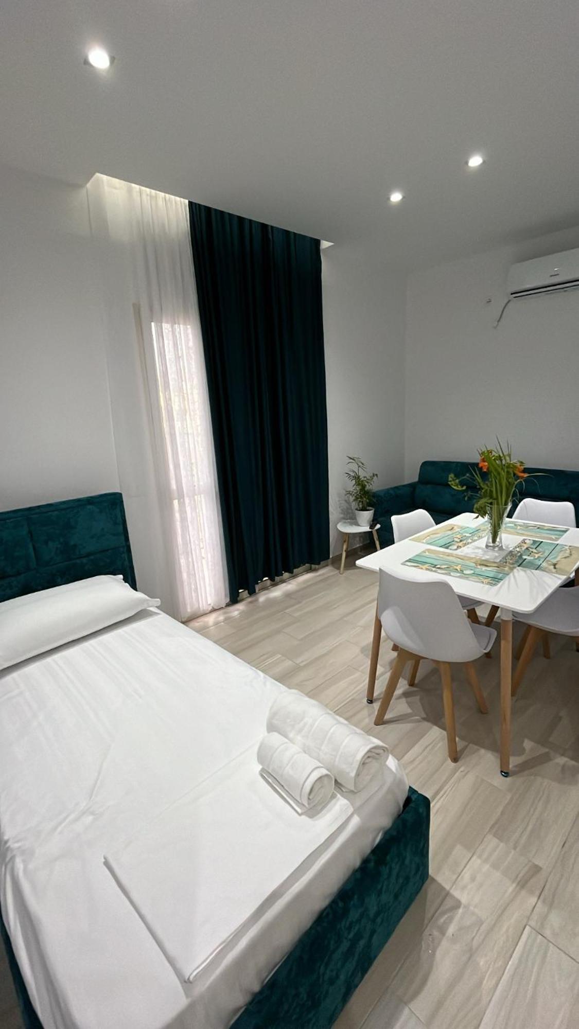 Vila Luani Vlore Luaran gambar